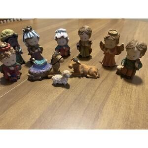 Vintage Holiday Time, Christmas Kids Polyresin Nativity Set of 10 READ
